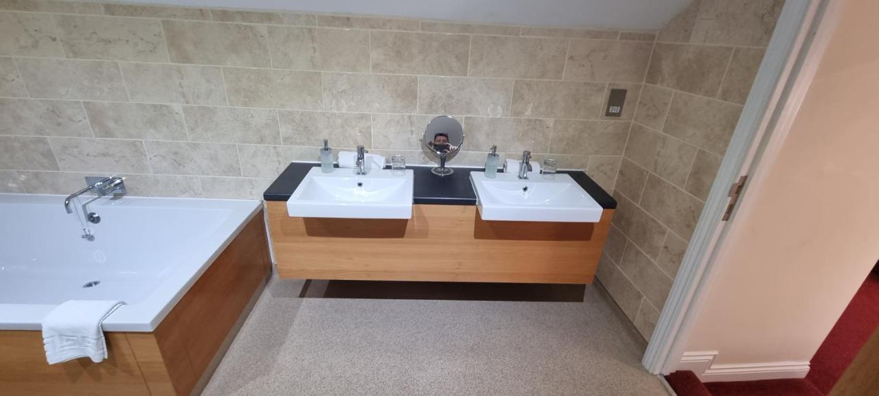 Ecclefechan Hotel Εξωτερικό φωτογραφία